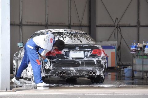 手洗い洗車